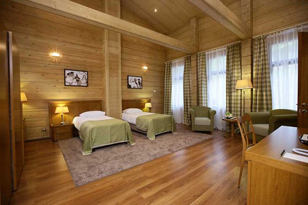 Коттедж 10-местный