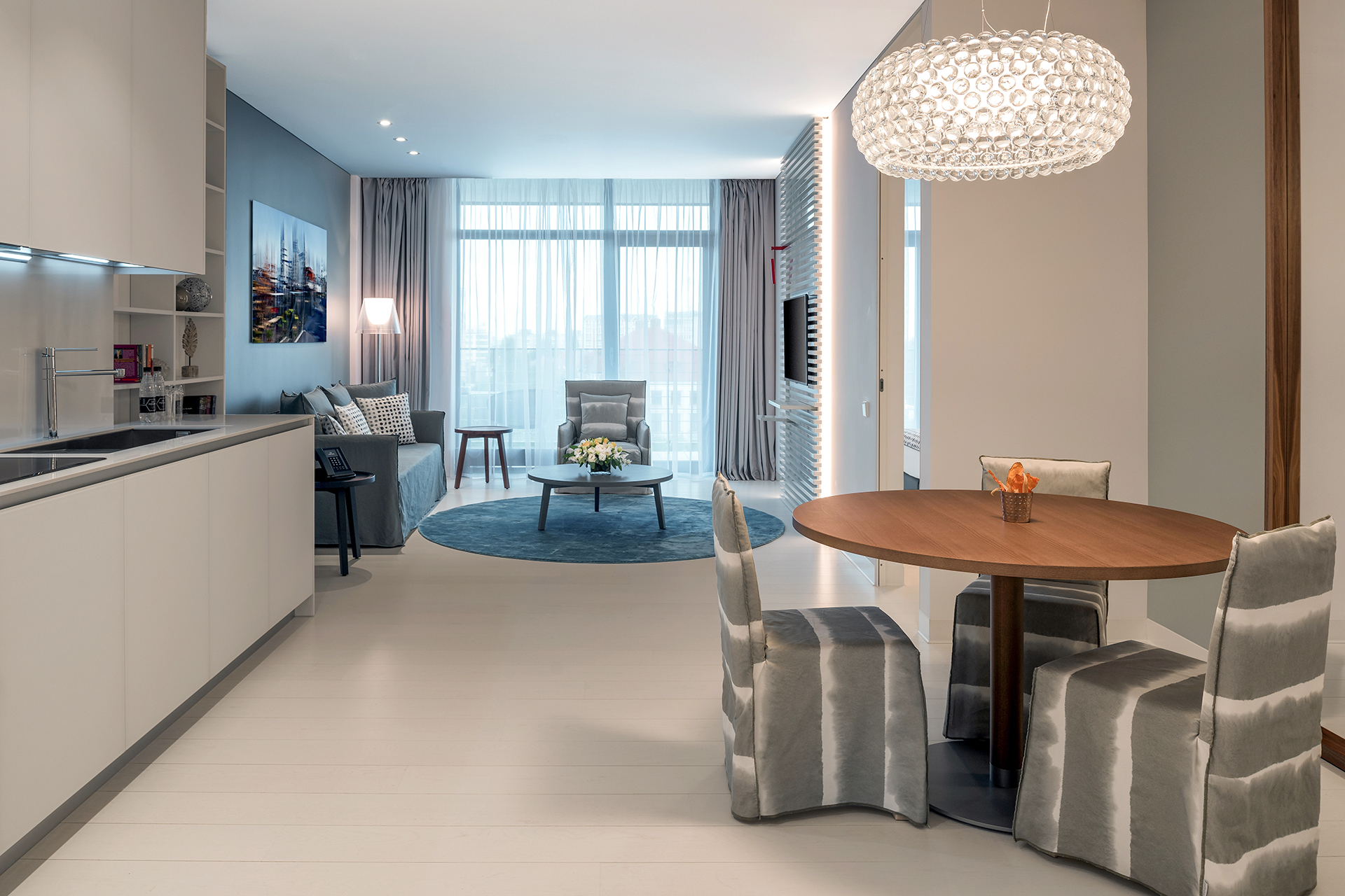 Посмотреть в галерее Suite Crystal 2-местный 2-комнатный