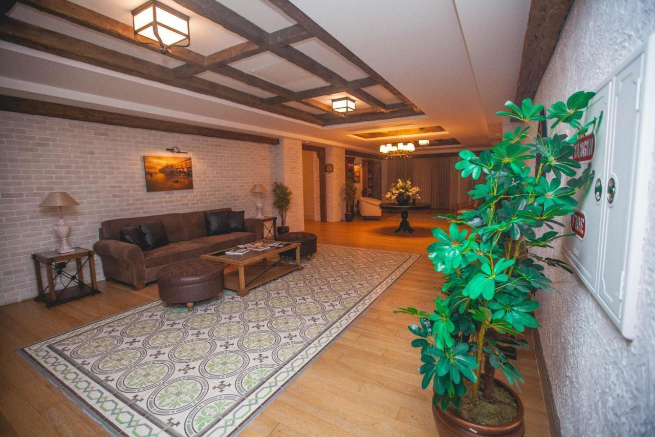 Отель «Sakit Göl Silent Lake» Шехамы (Азербайджан)