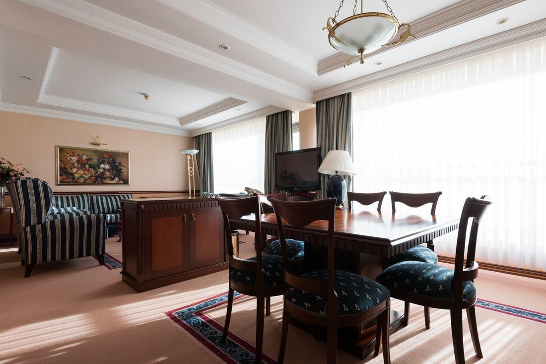 Апартаменты, Бизнес корпус