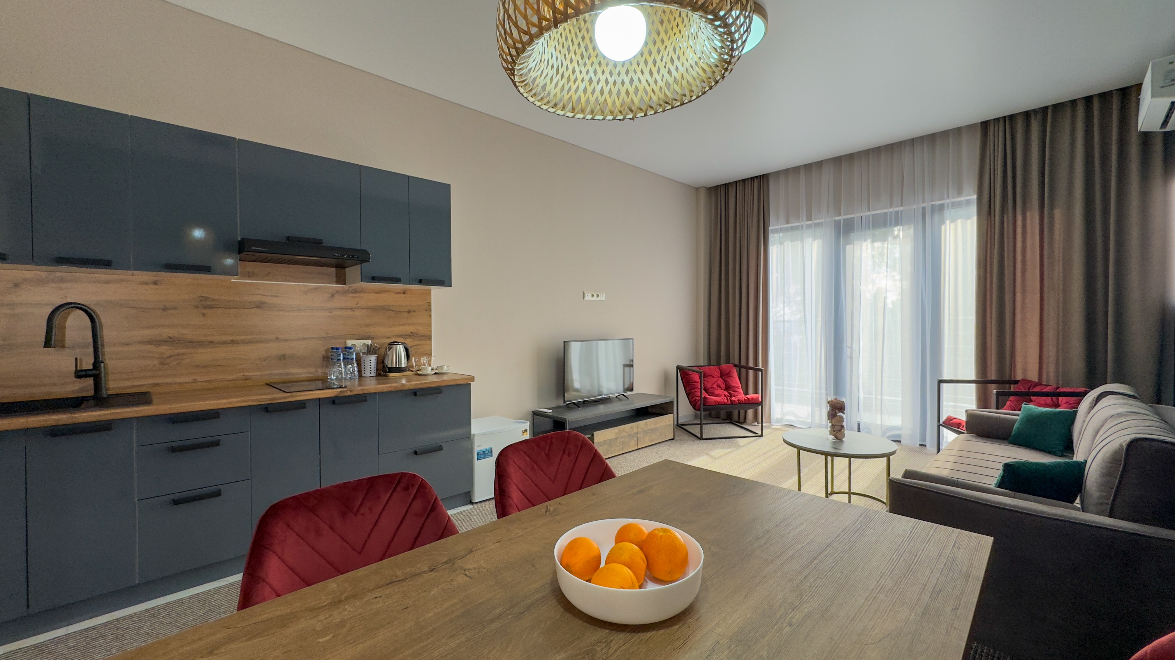 Апартаменты 2-местный 2-комнатный с балконом корпус 2