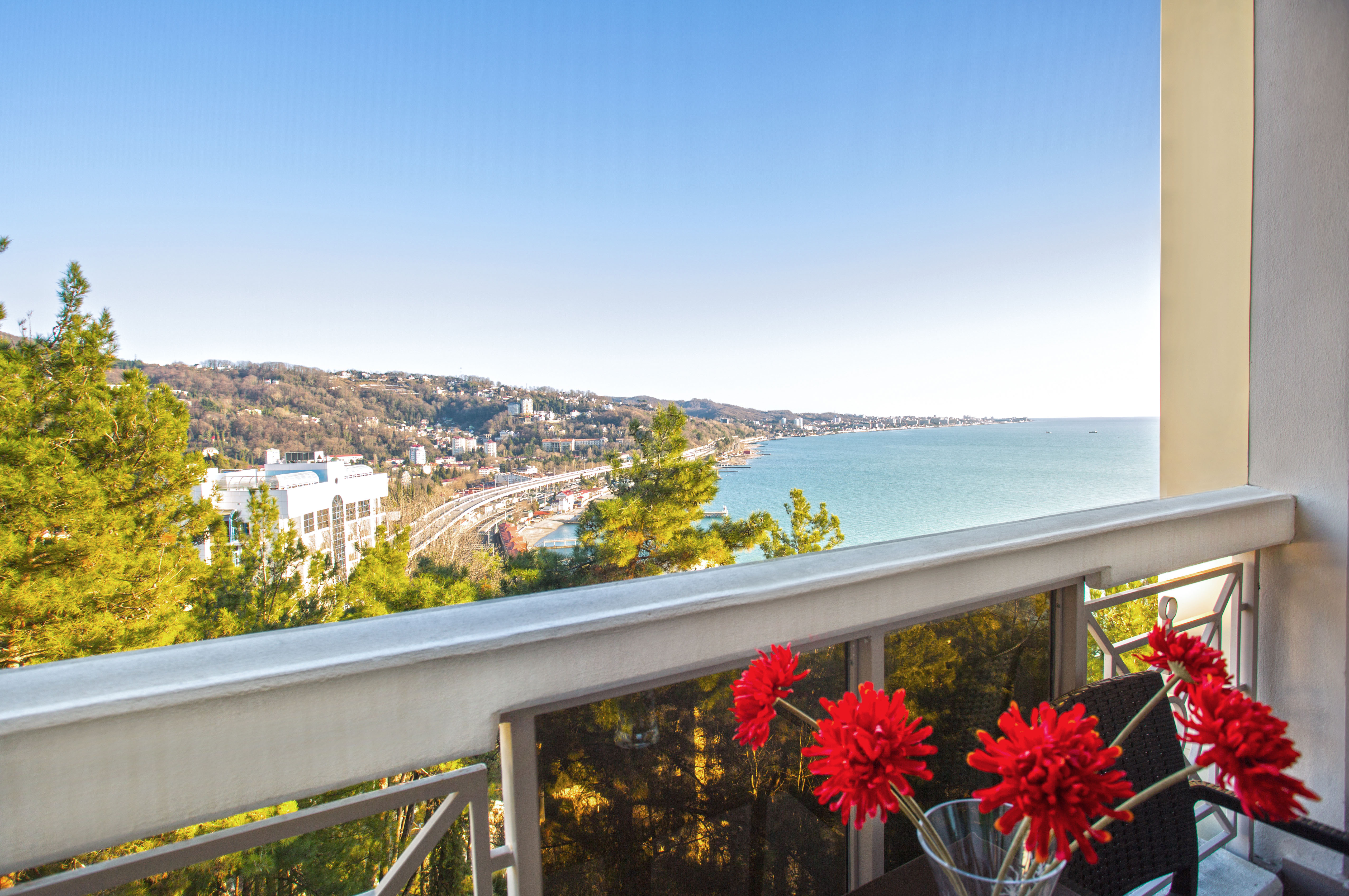 Апартаменты 2-местный 3-комнатный Салют 