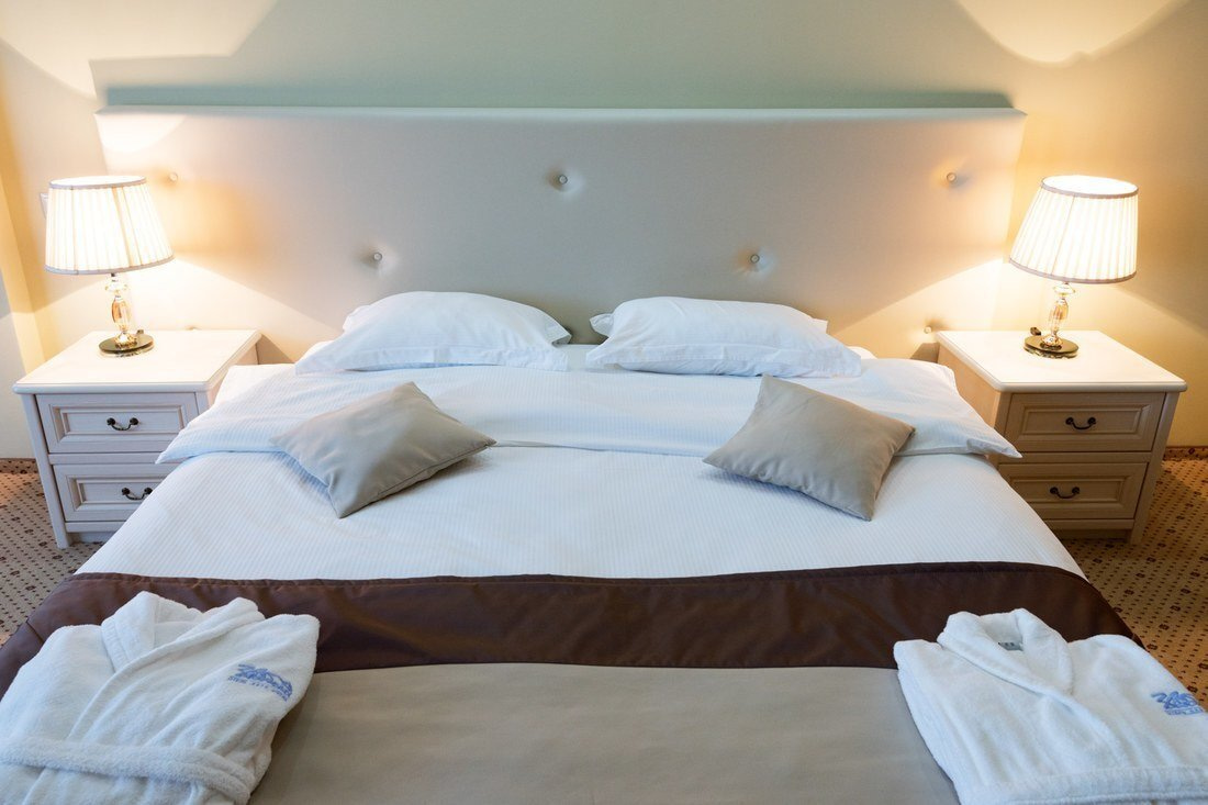 Апартаменты, Основной корпус