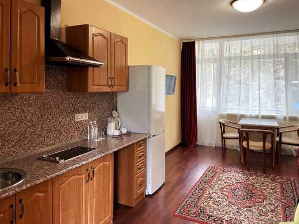 Студия 2-мест.2-комн. с кухоным уголком /3 корпус