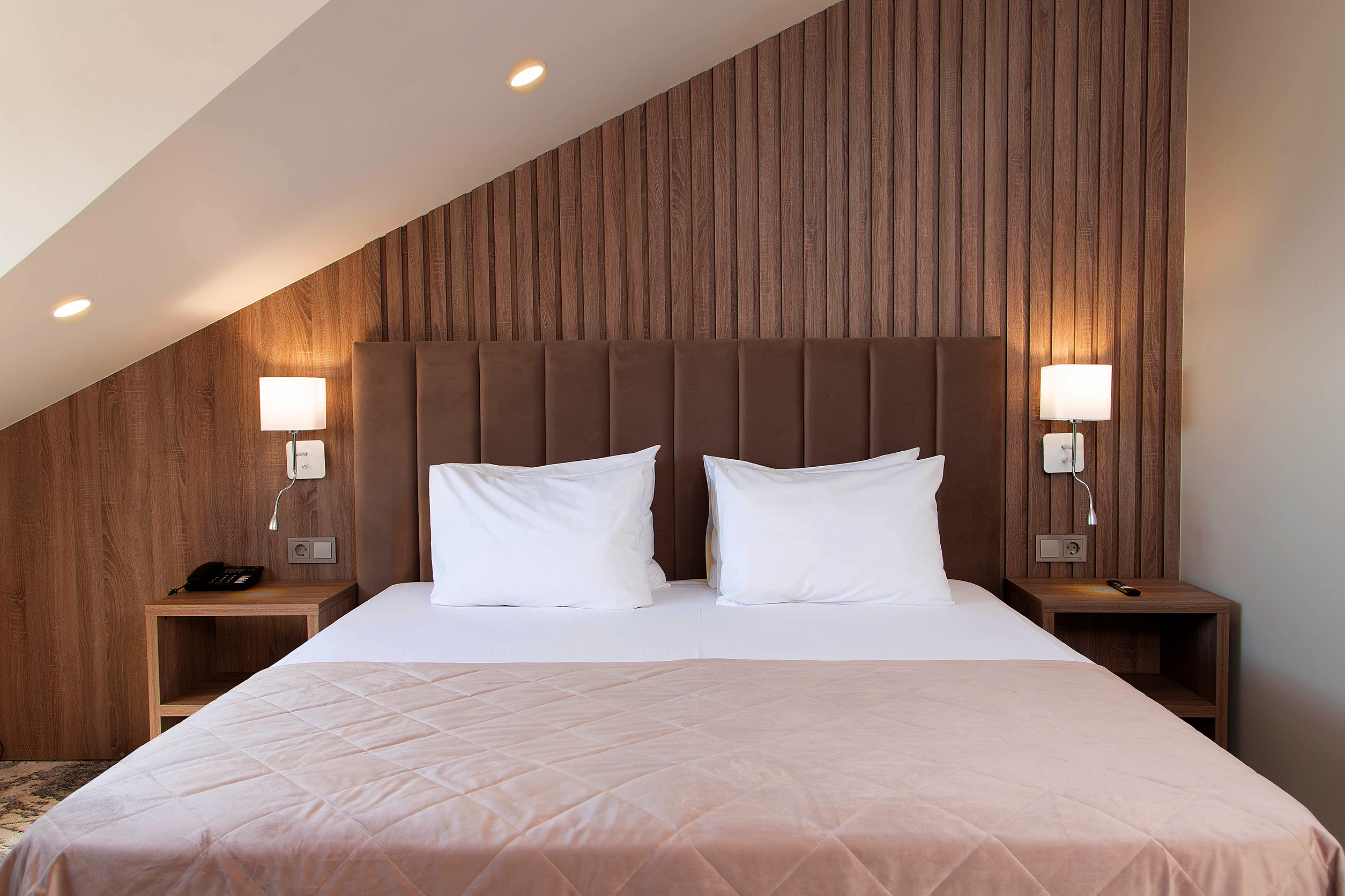 Полулюкс 4-местный 2-комнатный улучшенный