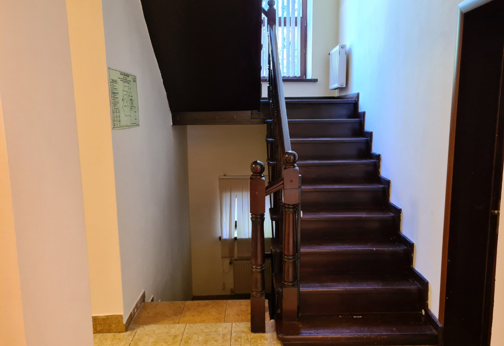 2-мест.(разм. в 6-мест.) коттедж №2