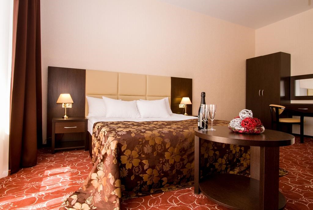 Люкс 2-местный 2-комнатный с видом на море и 2 балконами