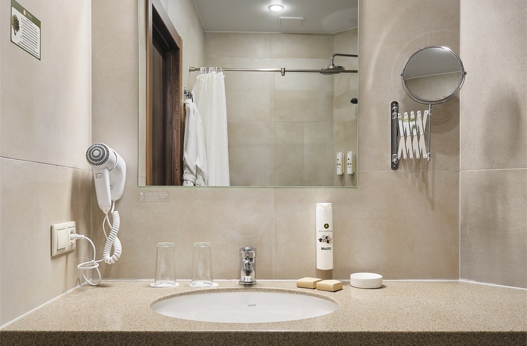 Стандарт 2-местный улучшенный с видом на окрестности (5-9 этаж)