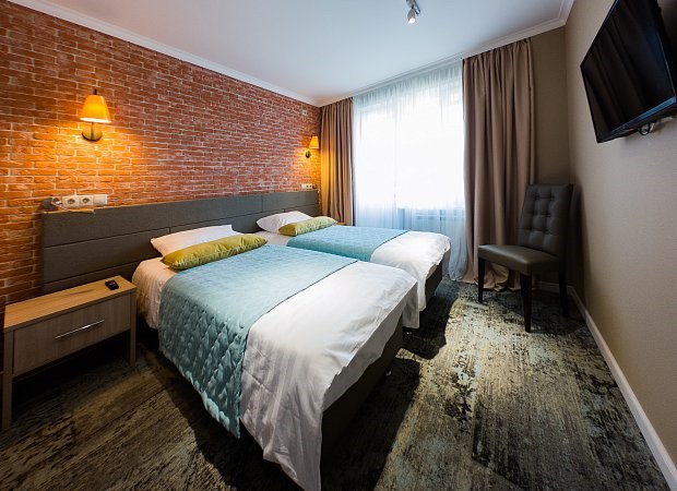 Люкс 2-местный 2-комнатный в корпусе 1(вид на Волгу)