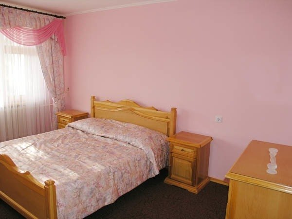 Посмотреть в галерее Полулюкс