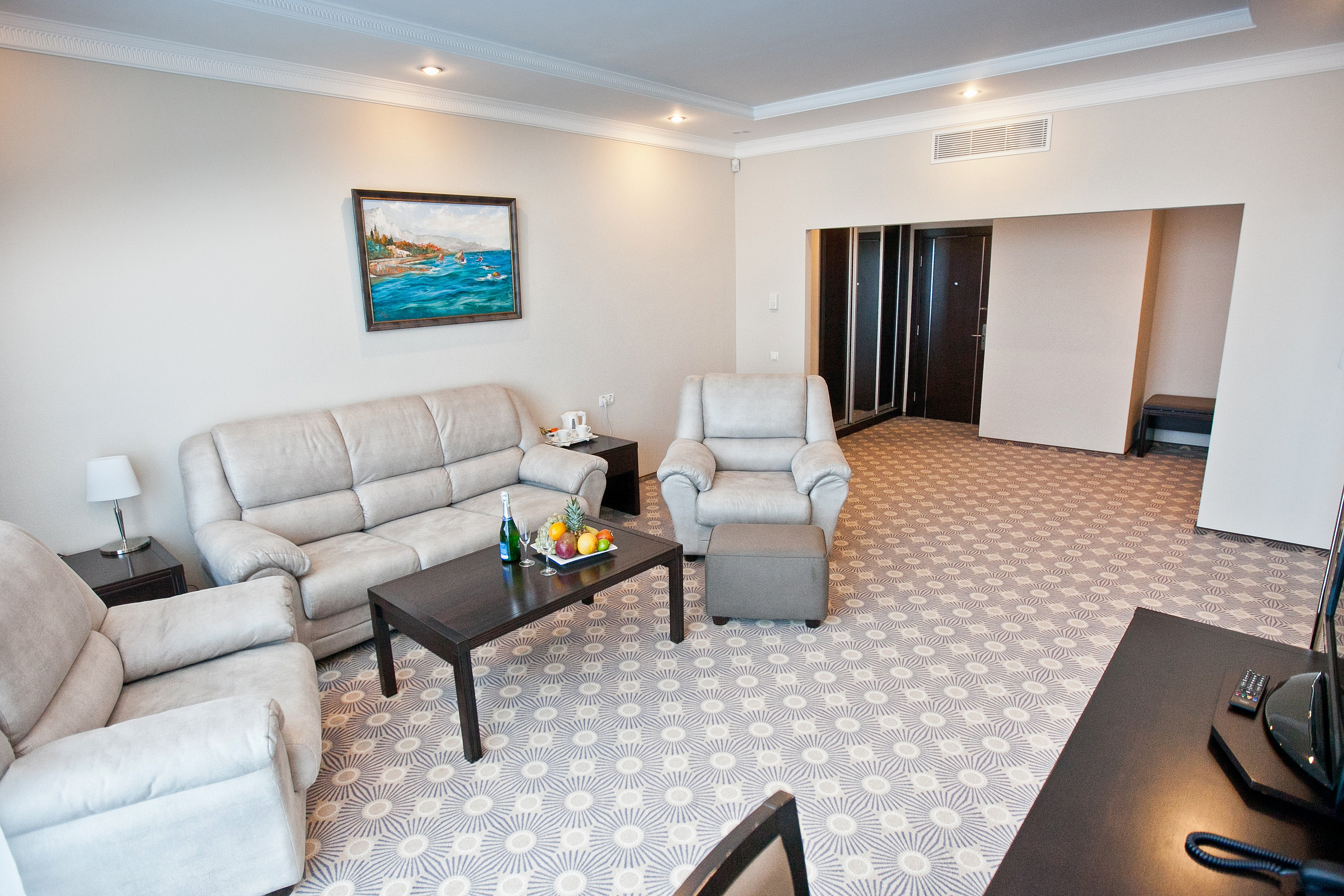 Посмотреть в галерее Suite Premier 2-местный вид на море