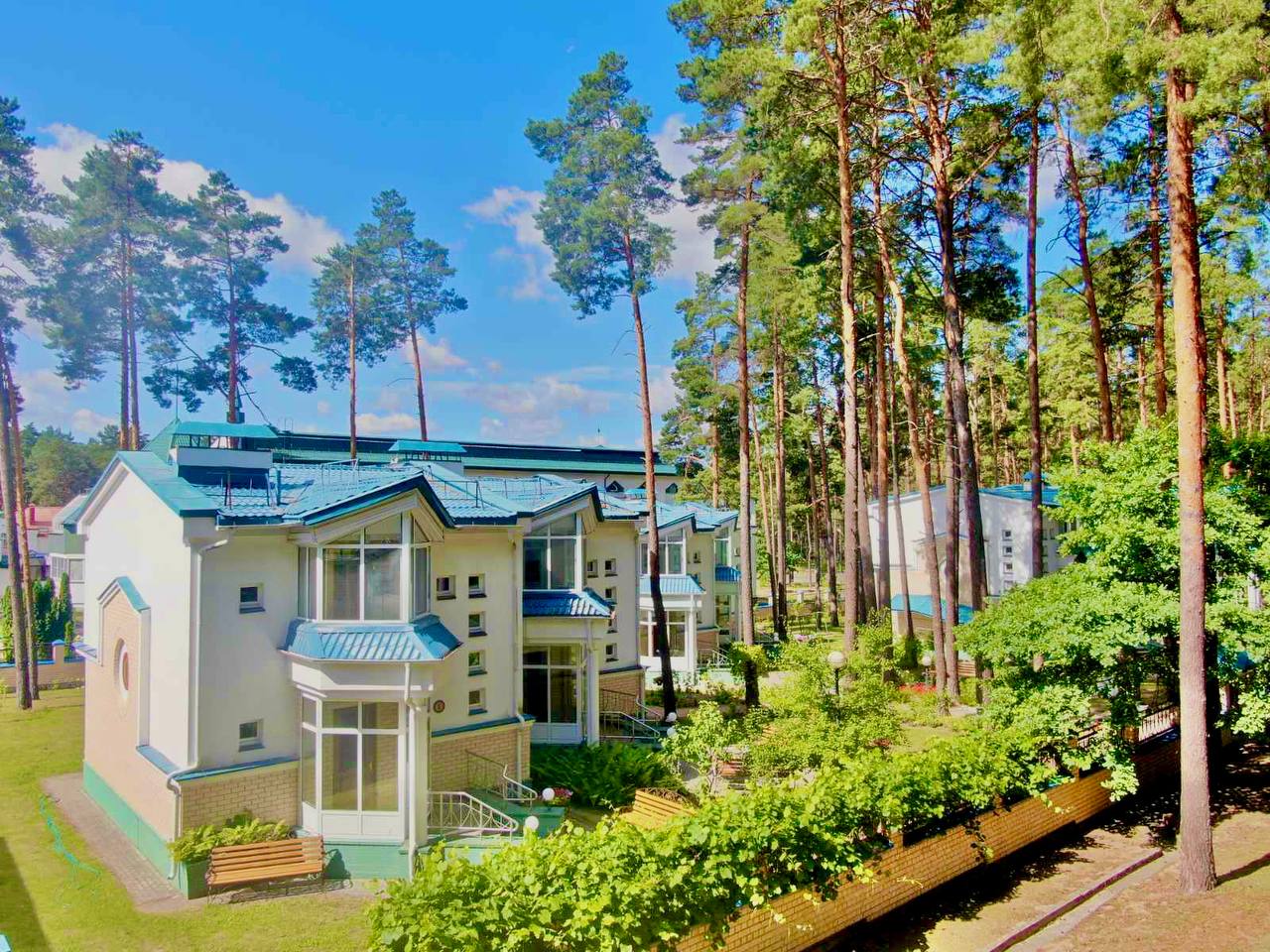 Коттедж 4-местный 3-комнатный Коттедж