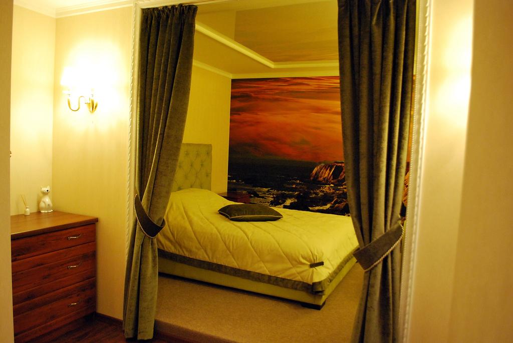 Полулюкс 4-местный 2-комнатный №10