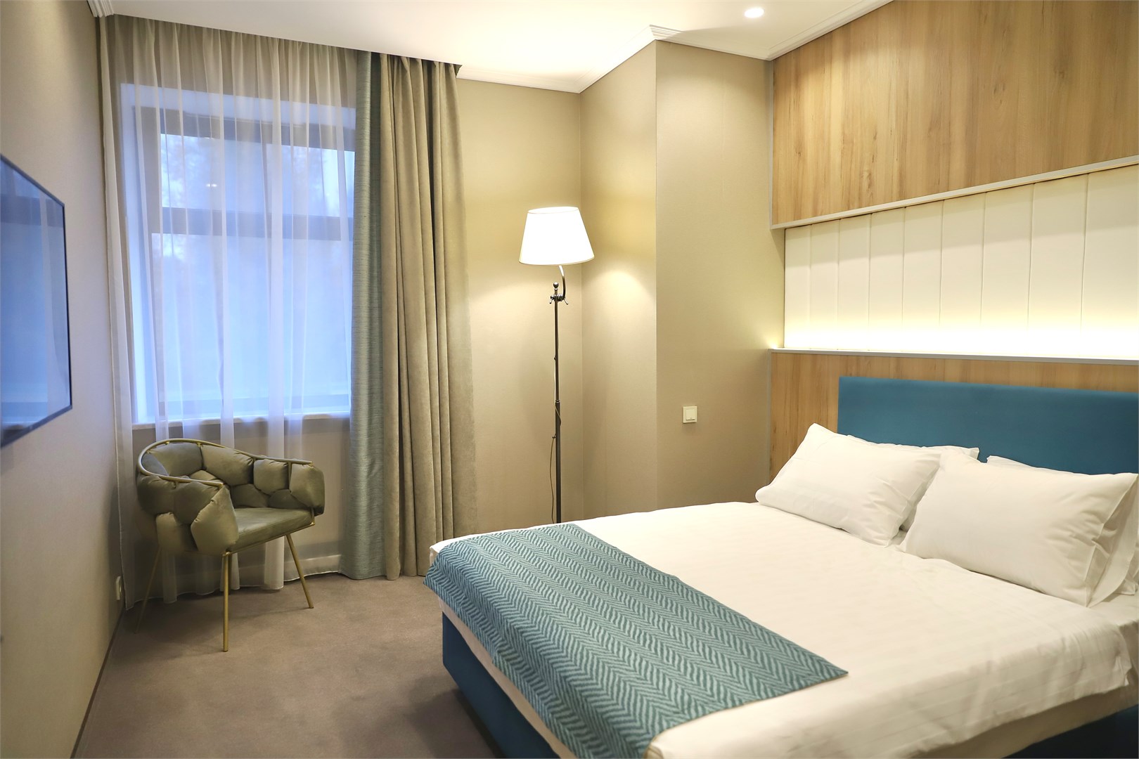 Люкс Люкс Семейный