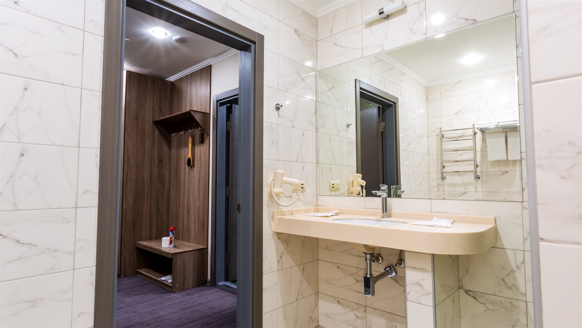 Джуниор сюит 2-местный (корпус)