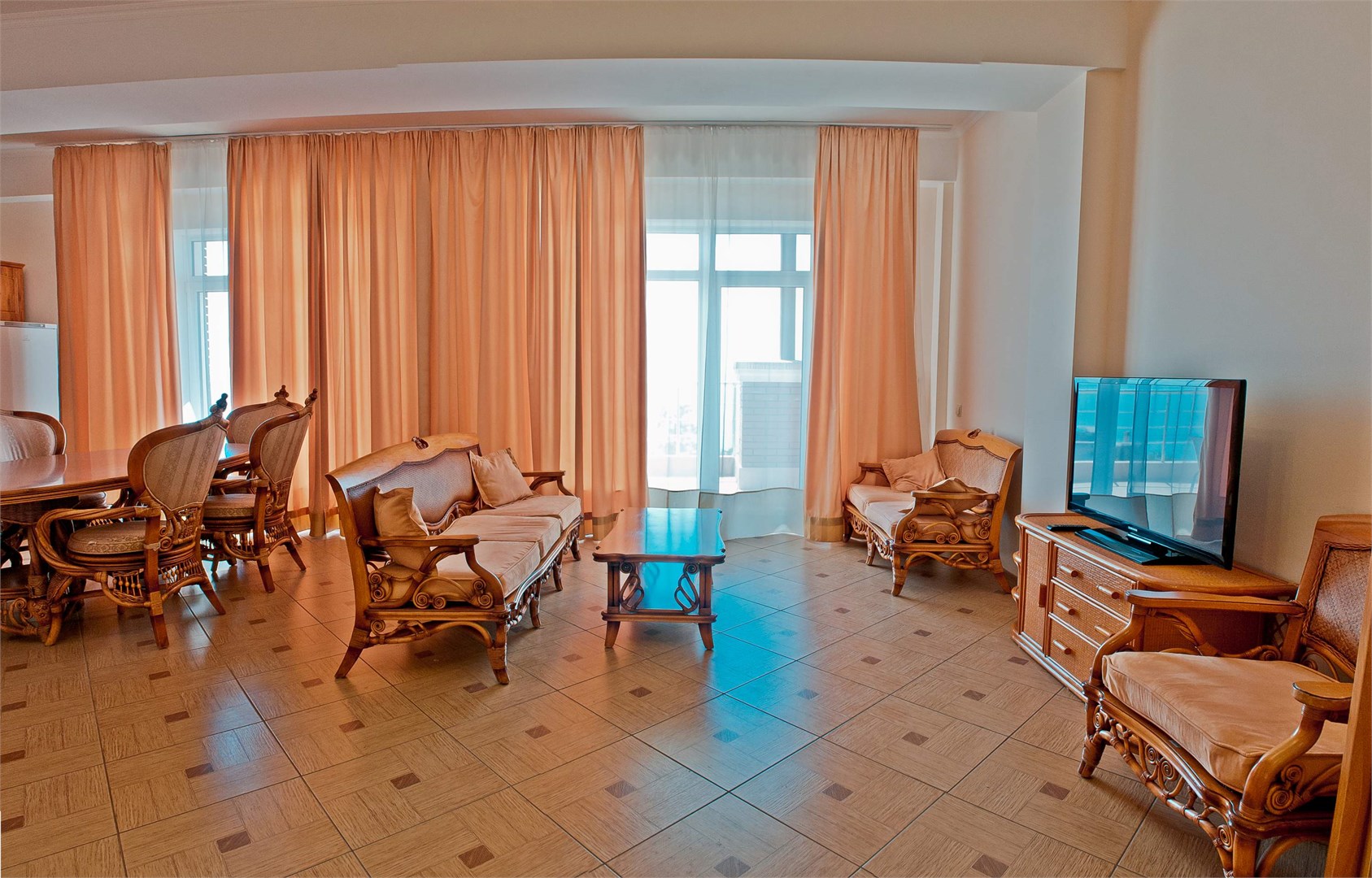 Апартаменты 4-местные с двумя изолированными спальнями и гостиной