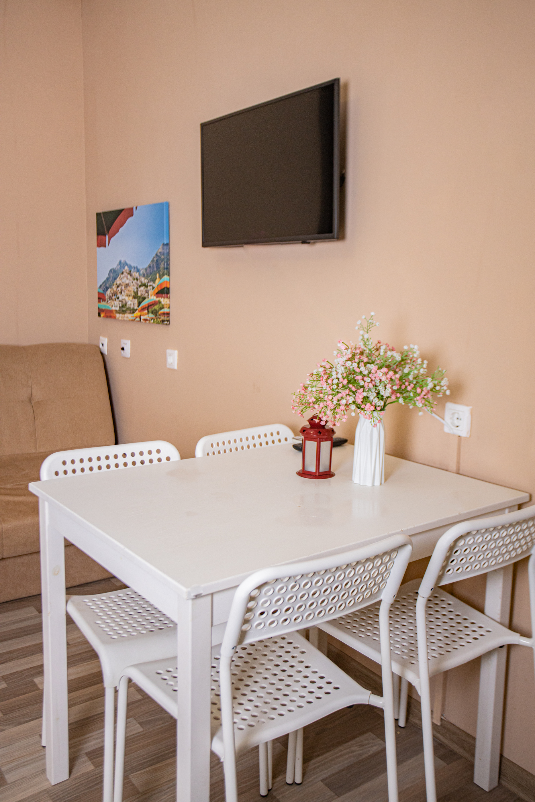 Апартаменты Апартаменты 4-х местные, вид на бассейн/горы (206,306,406,506)