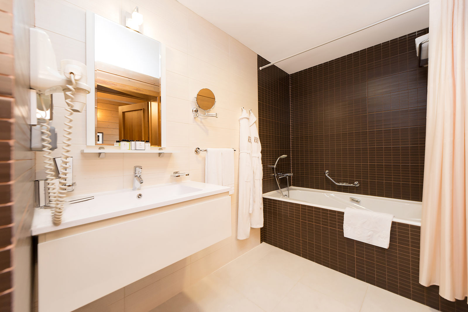 Коттедж 8-местный Премиум