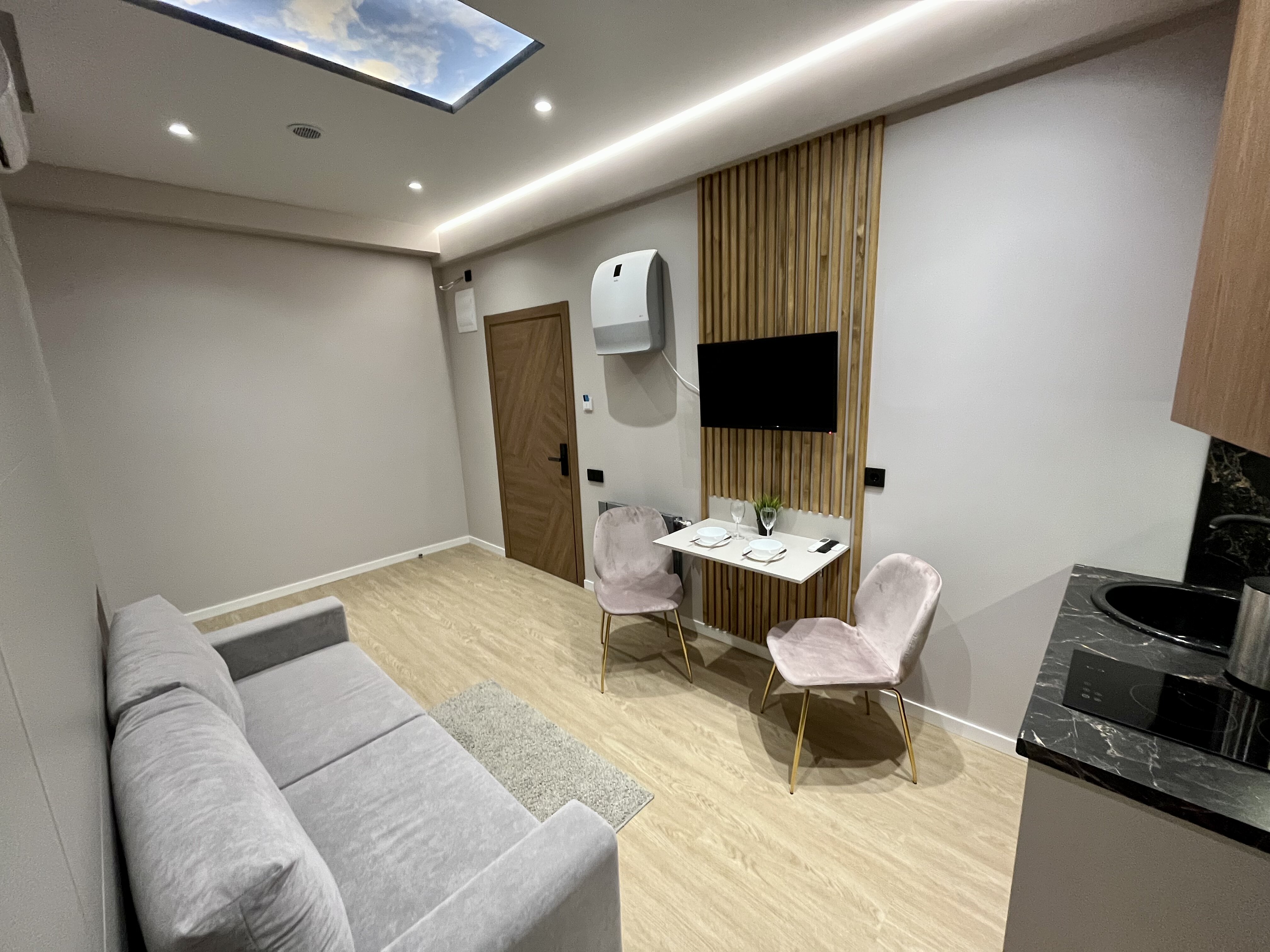 Апартаменты Апартамент выгодный (без окна) 2-местный, 1-комнатный