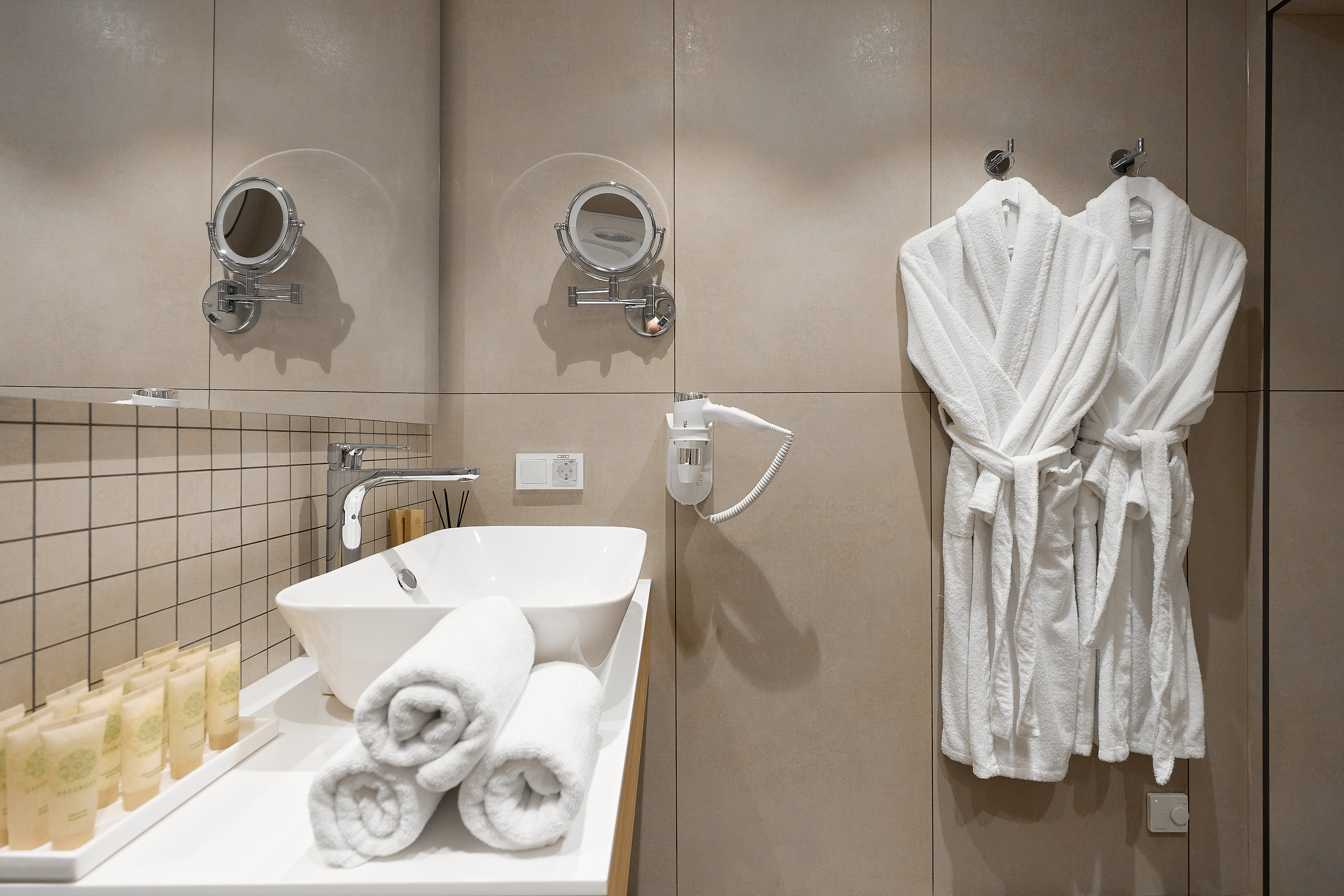 Джуниор, корпус Приморский