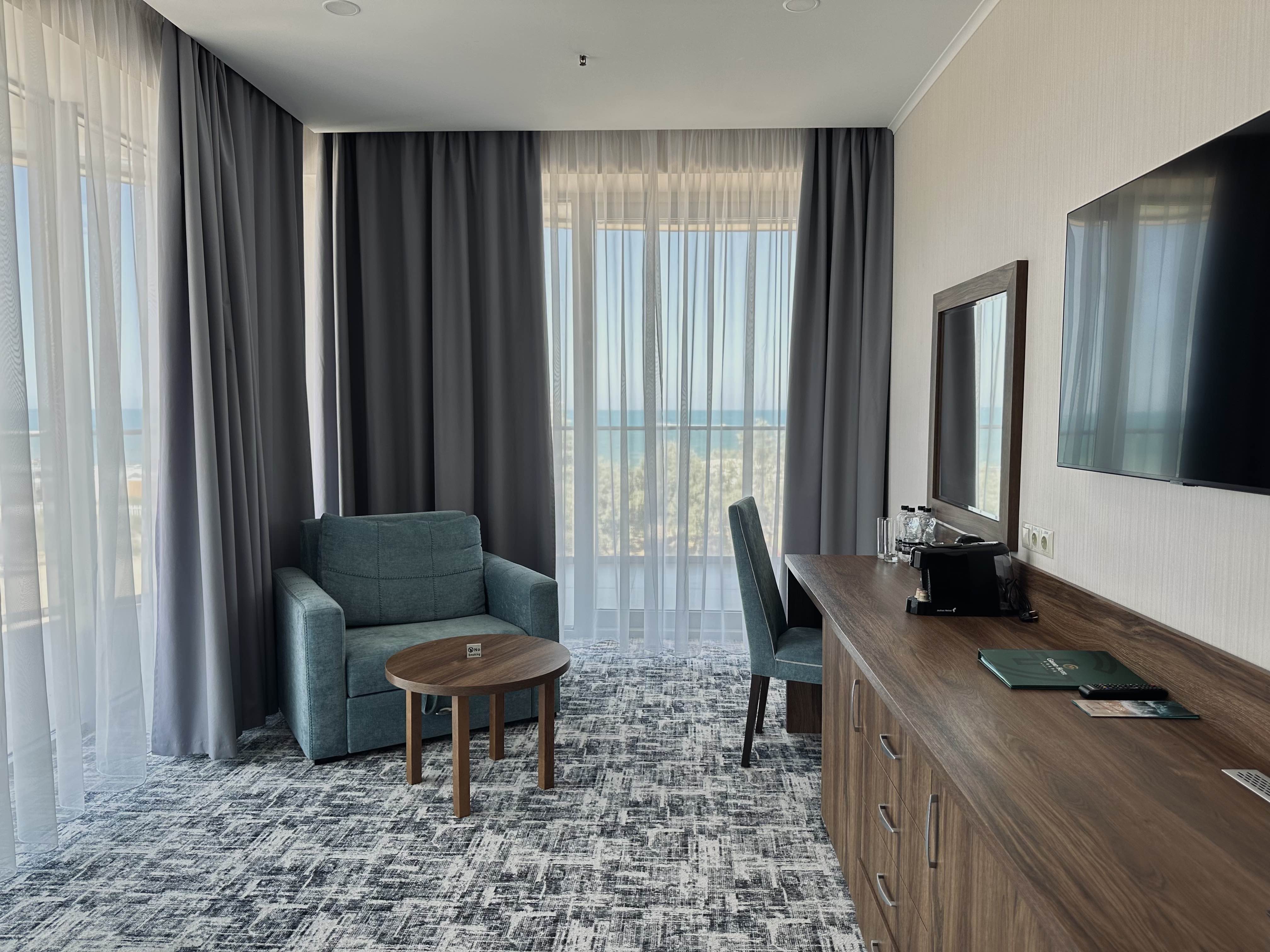 Посмотреть в галерее Люкс 2-местный sea view