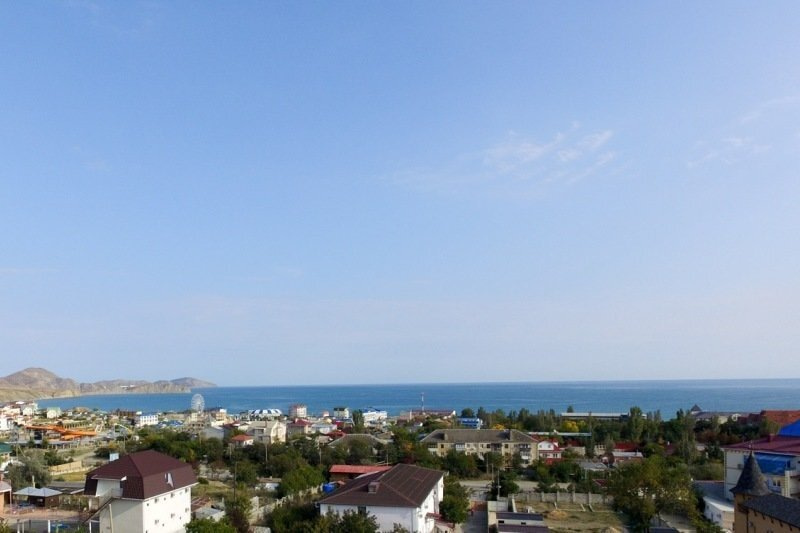 Посмотреть в галерее Панорамный люкс с верандой
