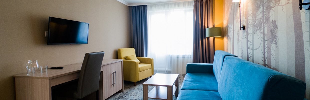 Люкс 2-местный 2-комнатный в корпусе 1(вид на Волгу)