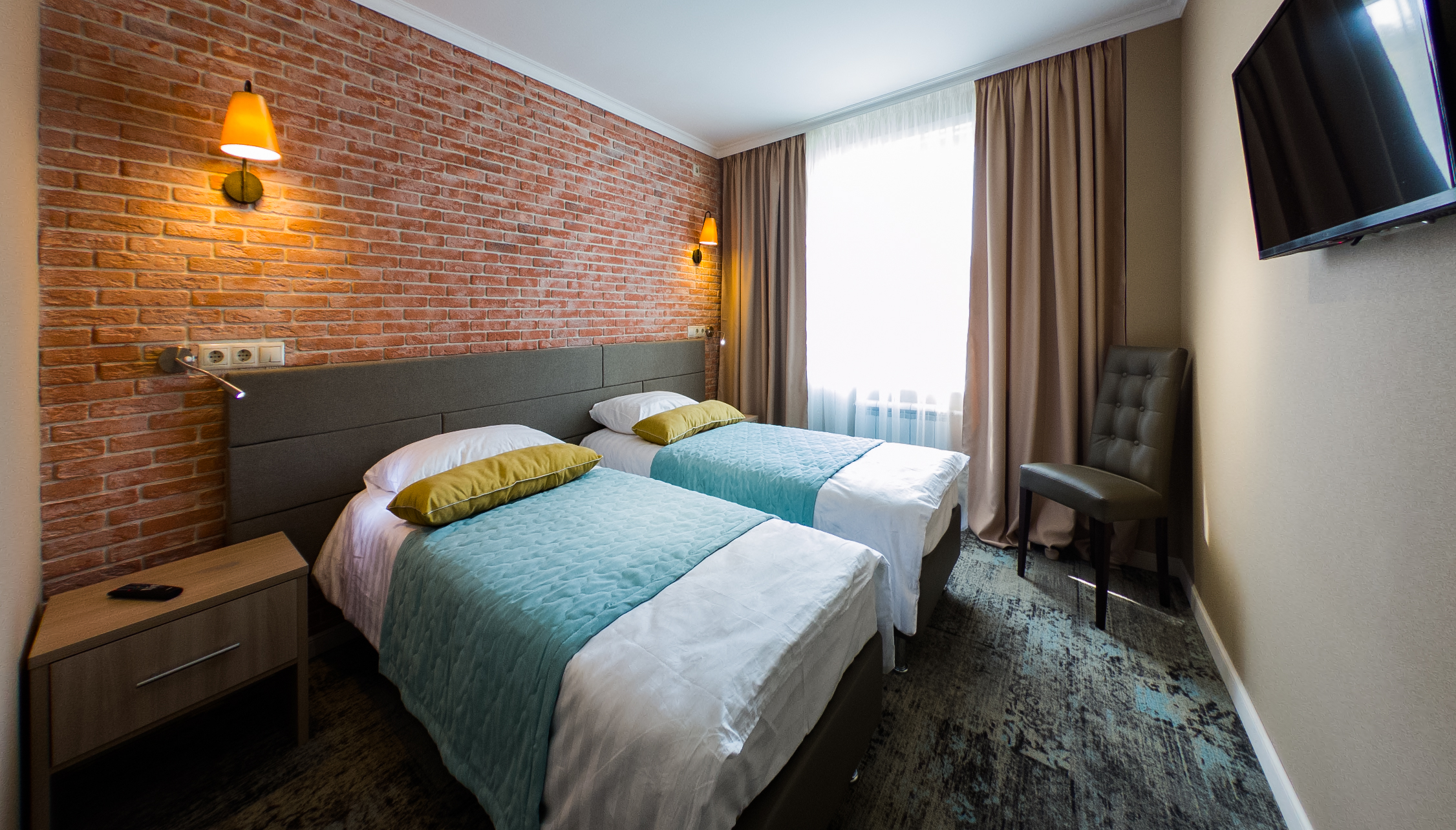 Люкс 2-местный 2-комнатный вид на территорию