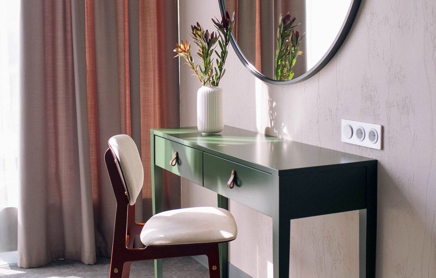 Коттедж 2-местный ЛЮКС (PION, IRIS, ROZA)