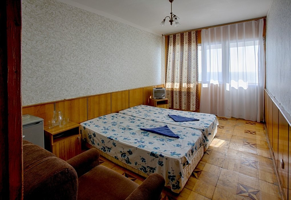 Стандарт 2 кат, без лоджи, вид на горы