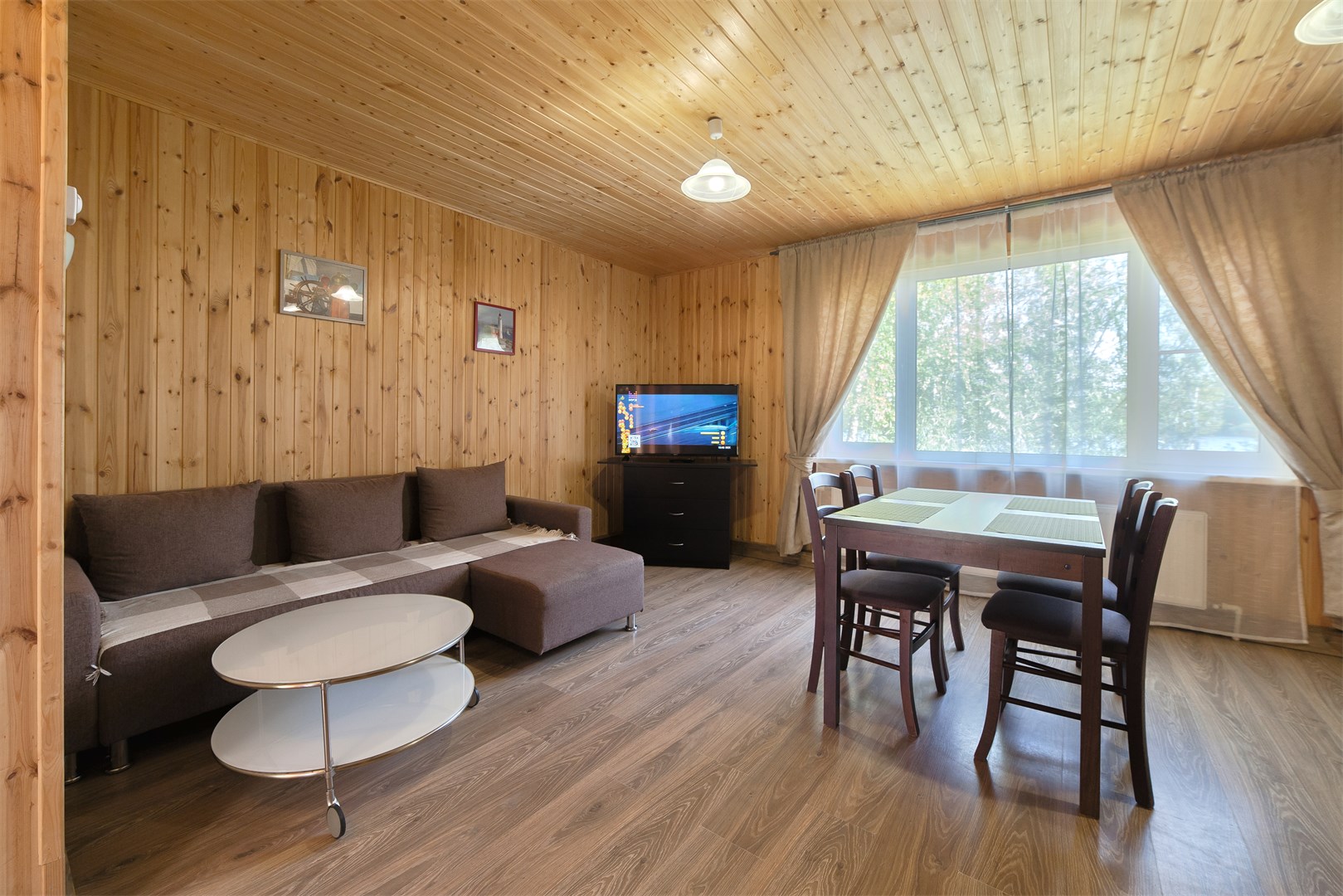 Дом 6-мест. с кух. на берегу