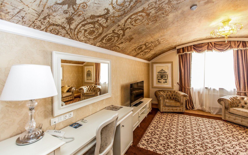 Посмотреть в галерее Люкс 4* Панорамный 2-местный 2-комнатный корпус 1