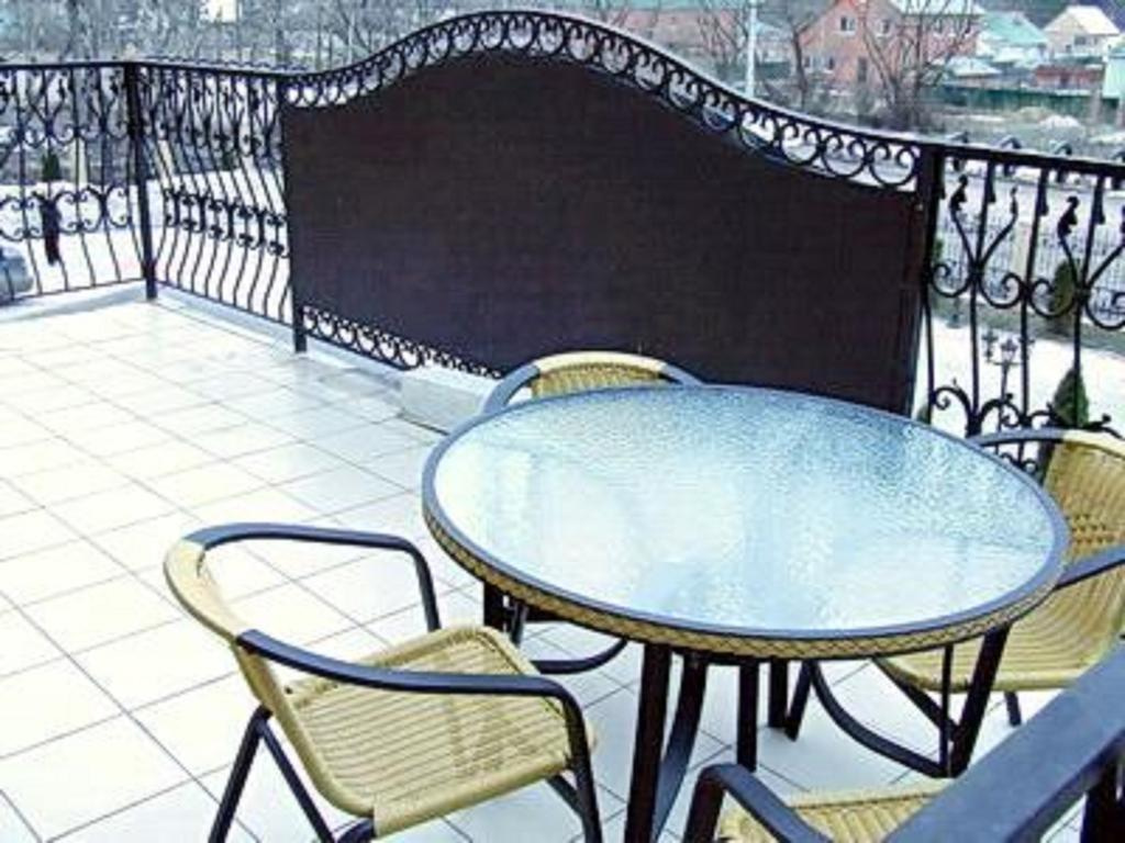 Люкс, основной корпус