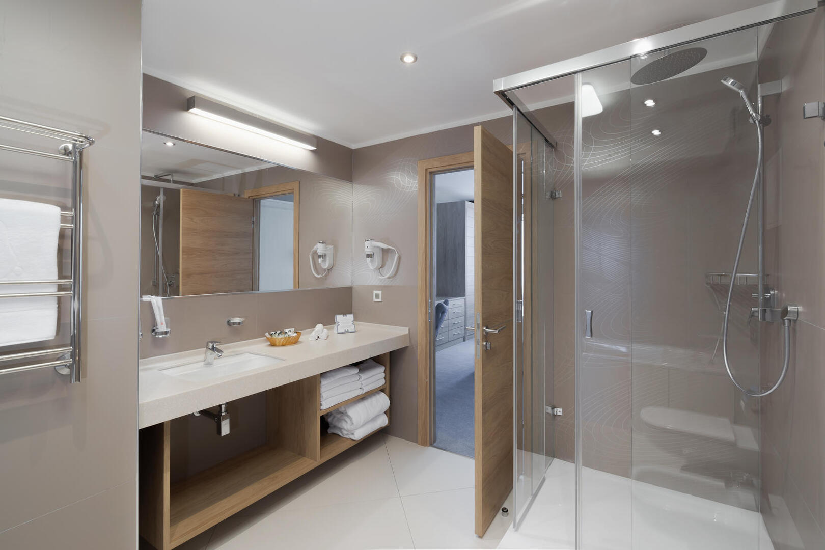 Посмотреть в галерее Executive Suite Sea, корпус 5*****