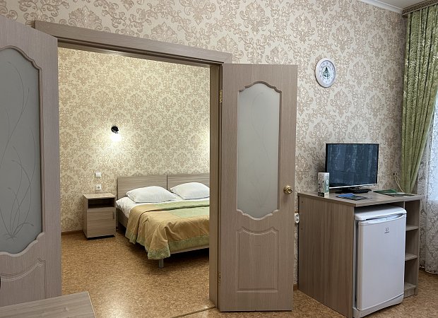 Посмотреть в галерее Улучшенный 2-местный 2-х комнатный Тургай