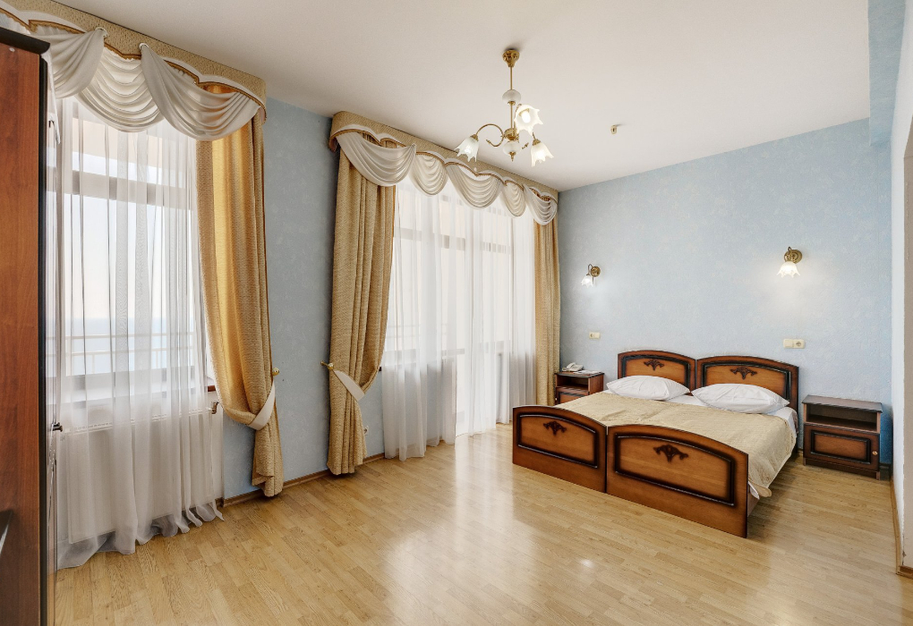 Посмотреть в галерее 2-мест. 3-комн. джуниор-сьют, корп. 5