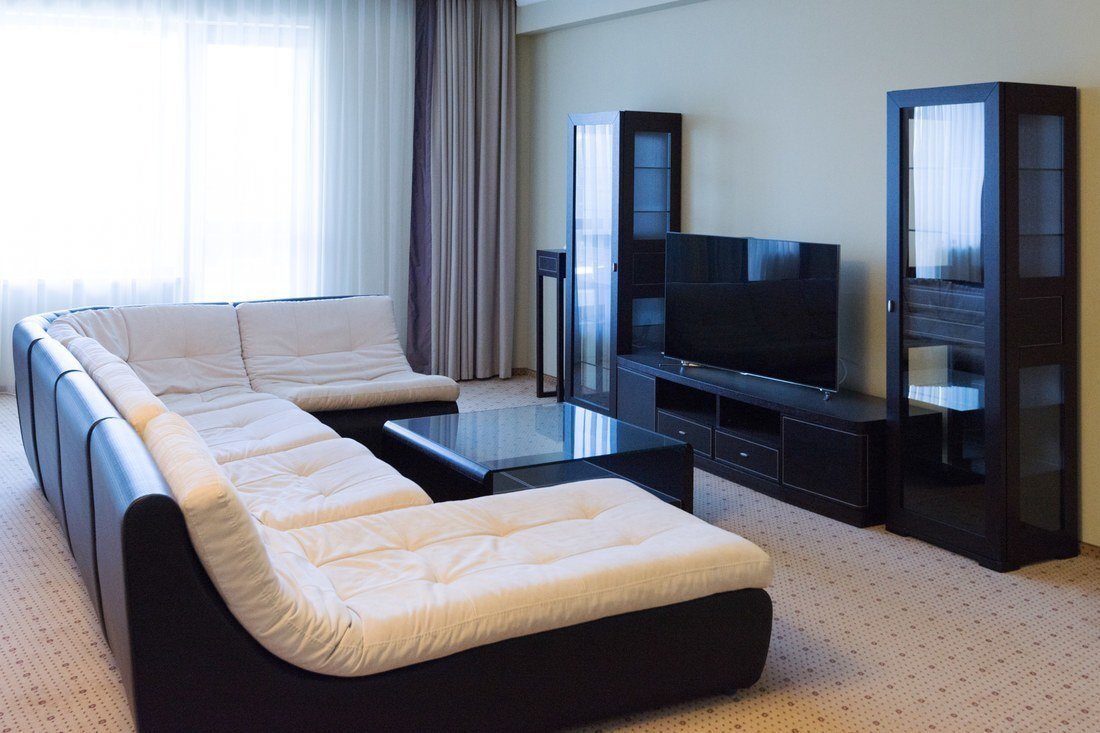 Апартаменты, Основной корпус