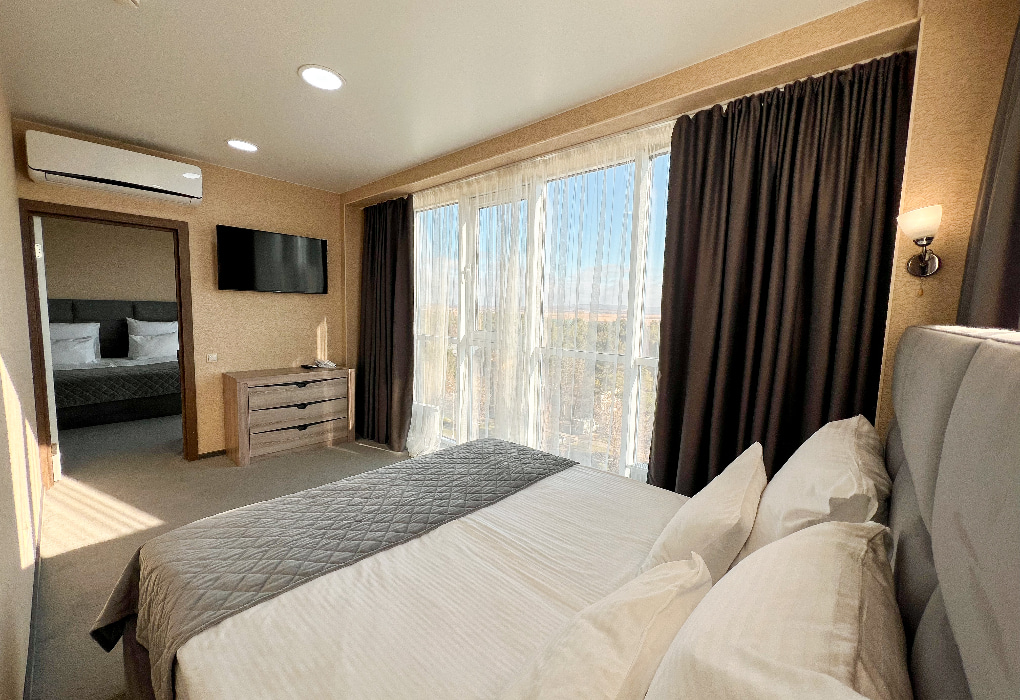 Посмотреть в галерее 2-мест.(разм. в 4-мест.) 3-комн. Family room