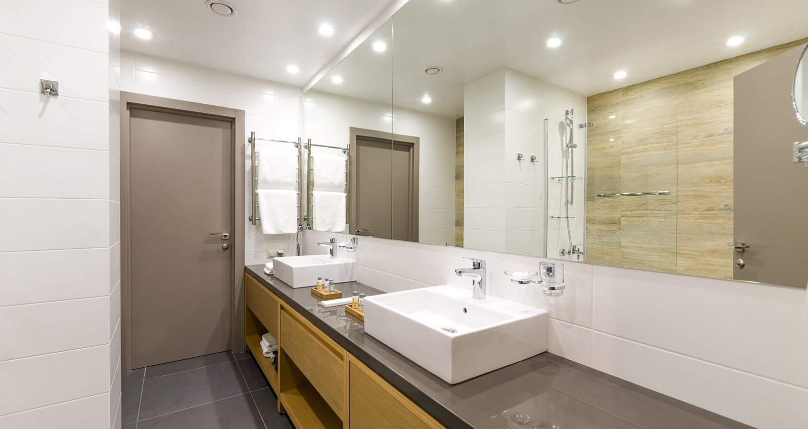 Посмотреть в галерее Premier room Suite, вид на горы