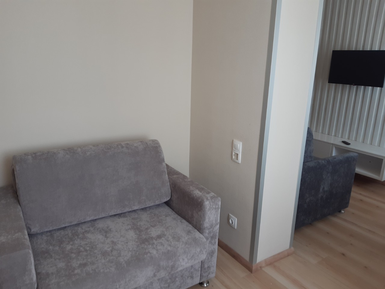 Посмотреть в галерее Полулюкс 2-местный 2-комнатный корпус 1 (4 этаж)