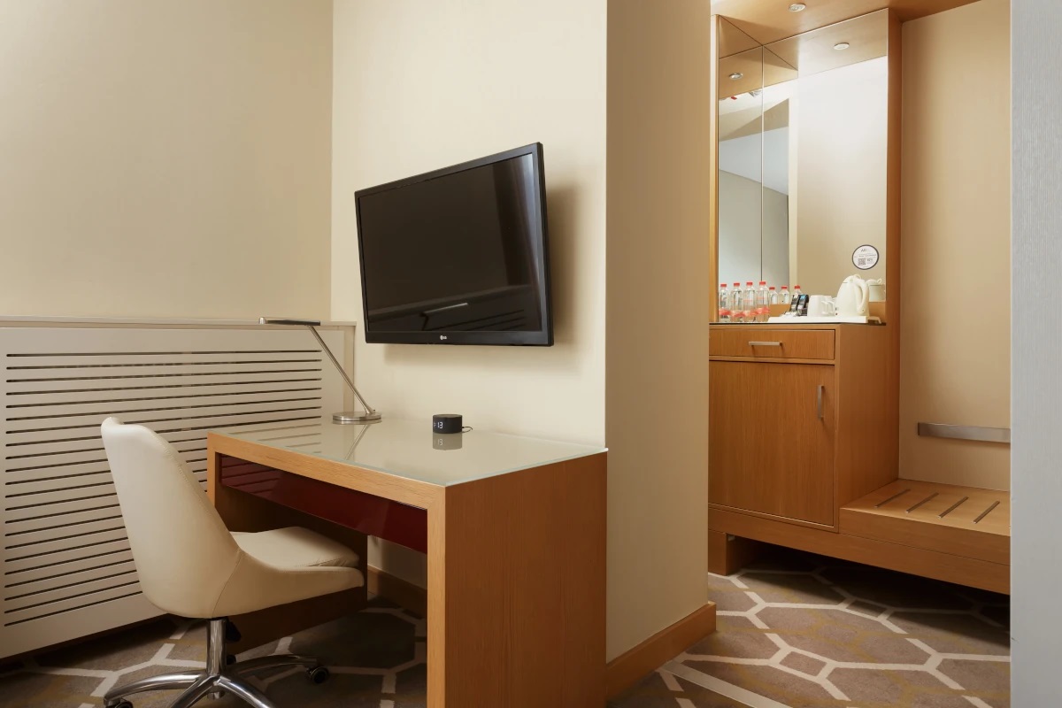 Супериор 2-местныйс с боковым видом на горы ТВИН