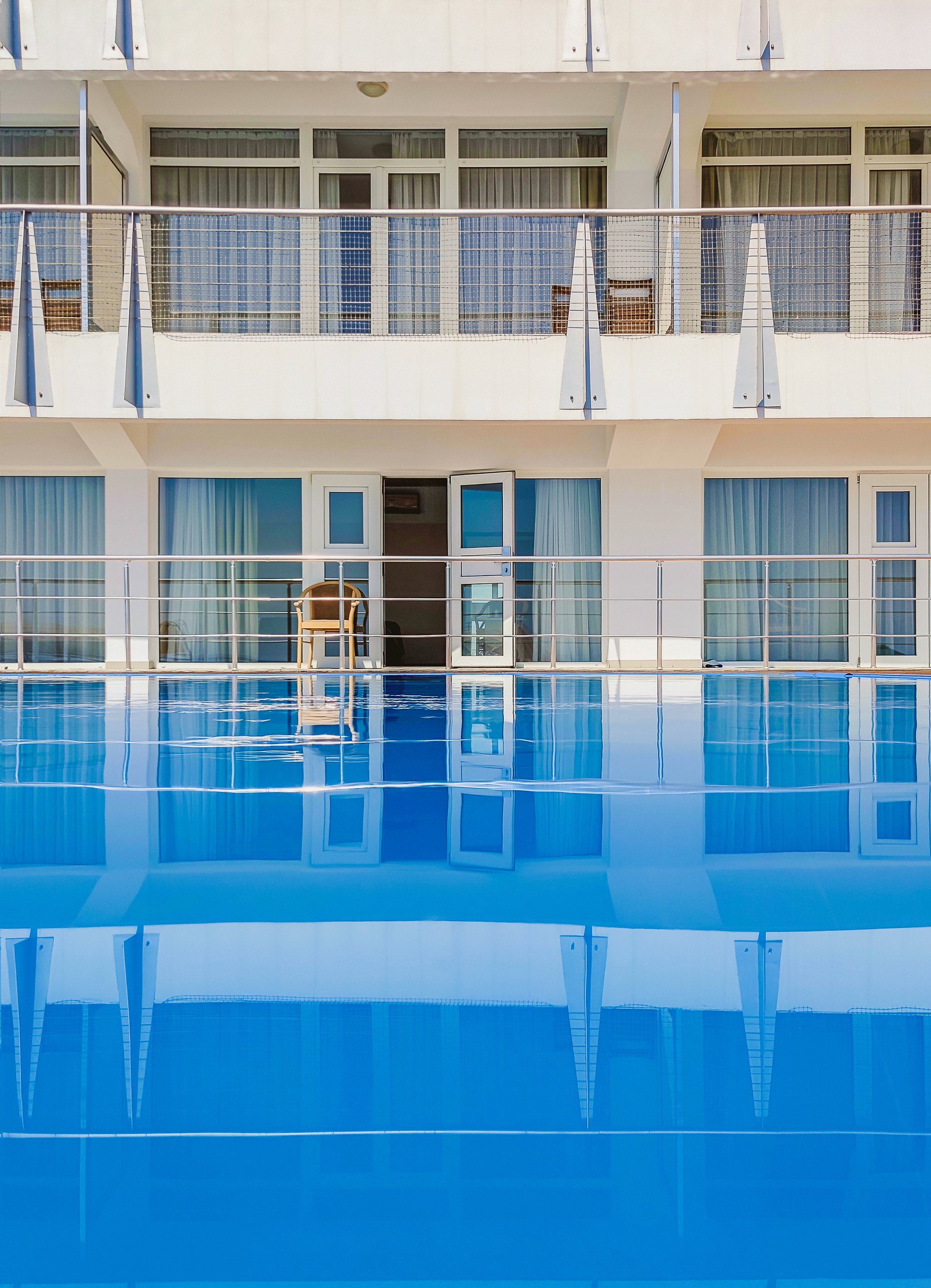 Стандартный 2-местный DBL у бассейна