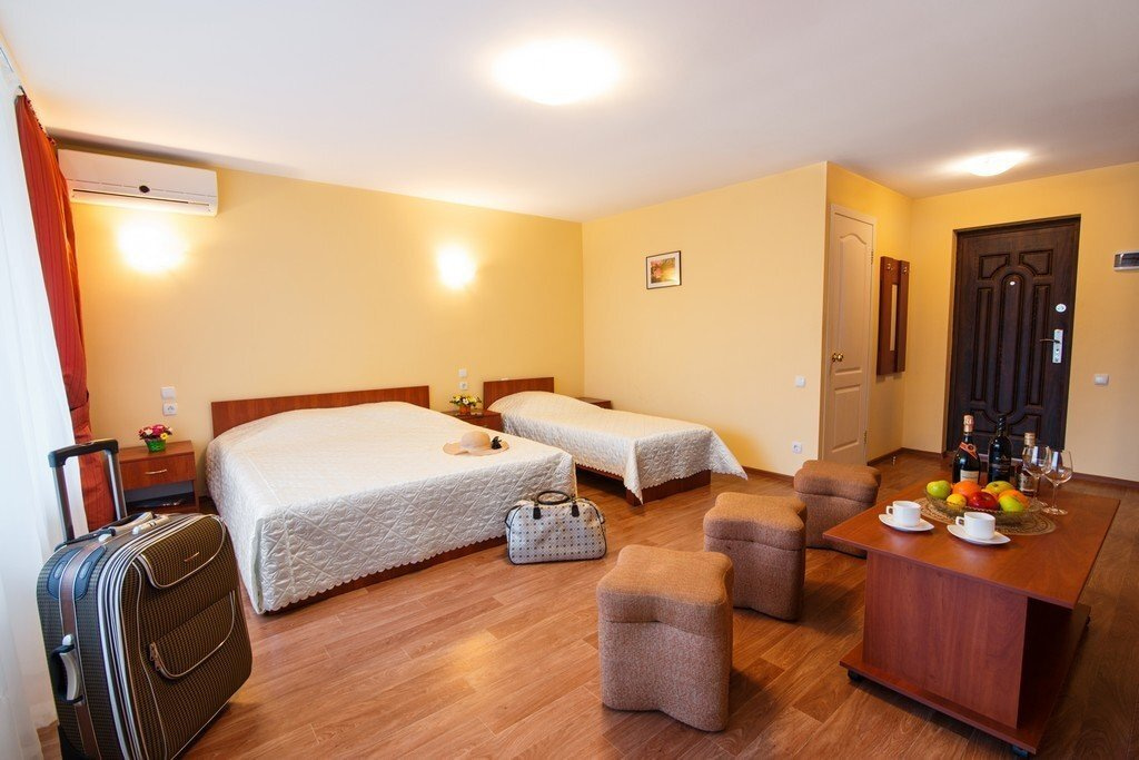 Кофморт 3-местный