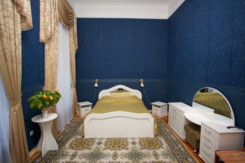 Люкс 2-местный 3-комнатный корпус 1