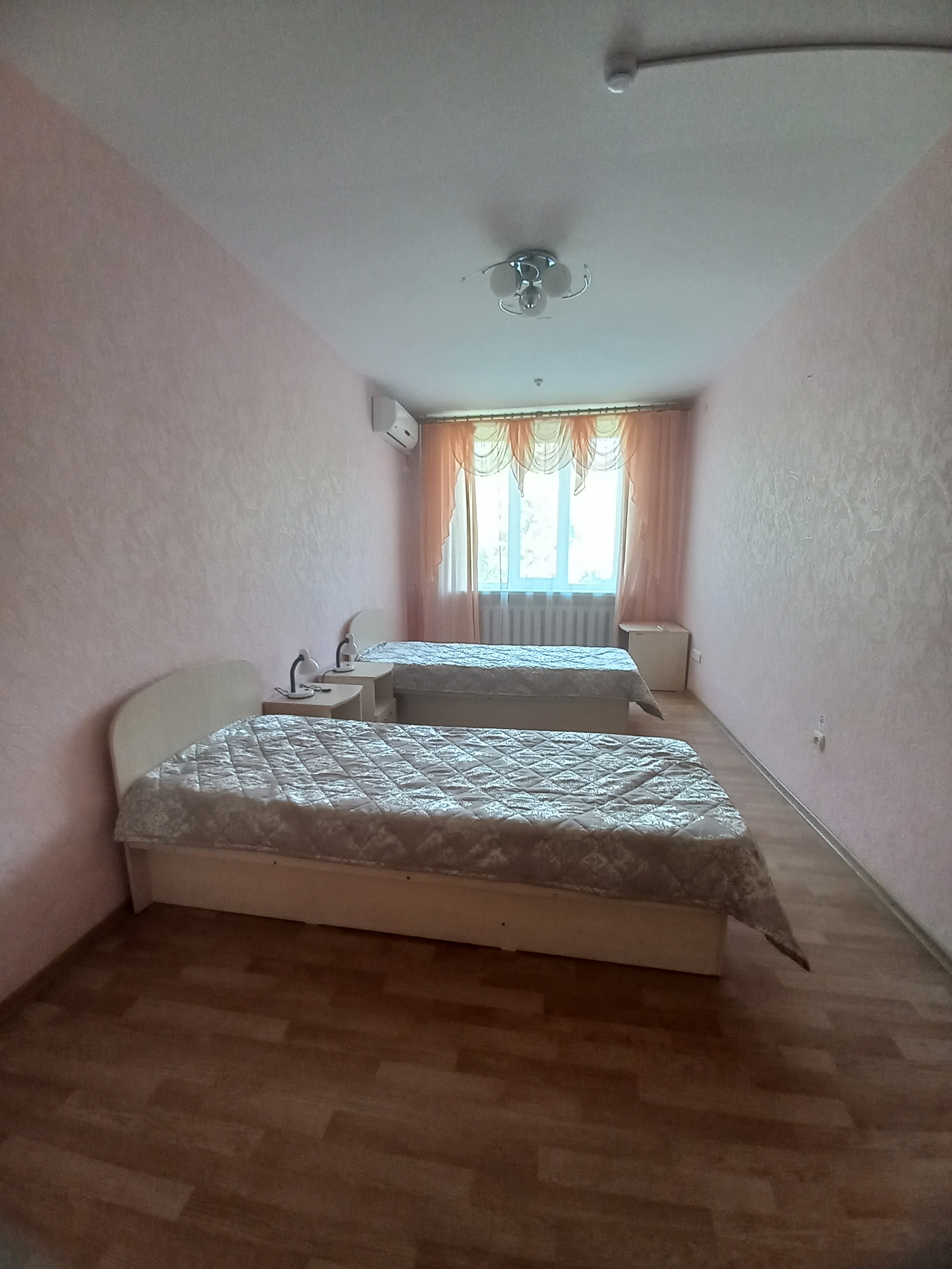 Посмотреть в галерее 1 категория 2-местный 2-комнатный корп.2