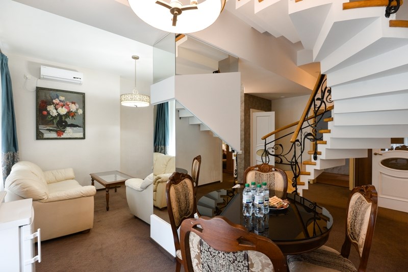 Посмотреть в галерее Suite 4 комнатные 2 этажные №314,308