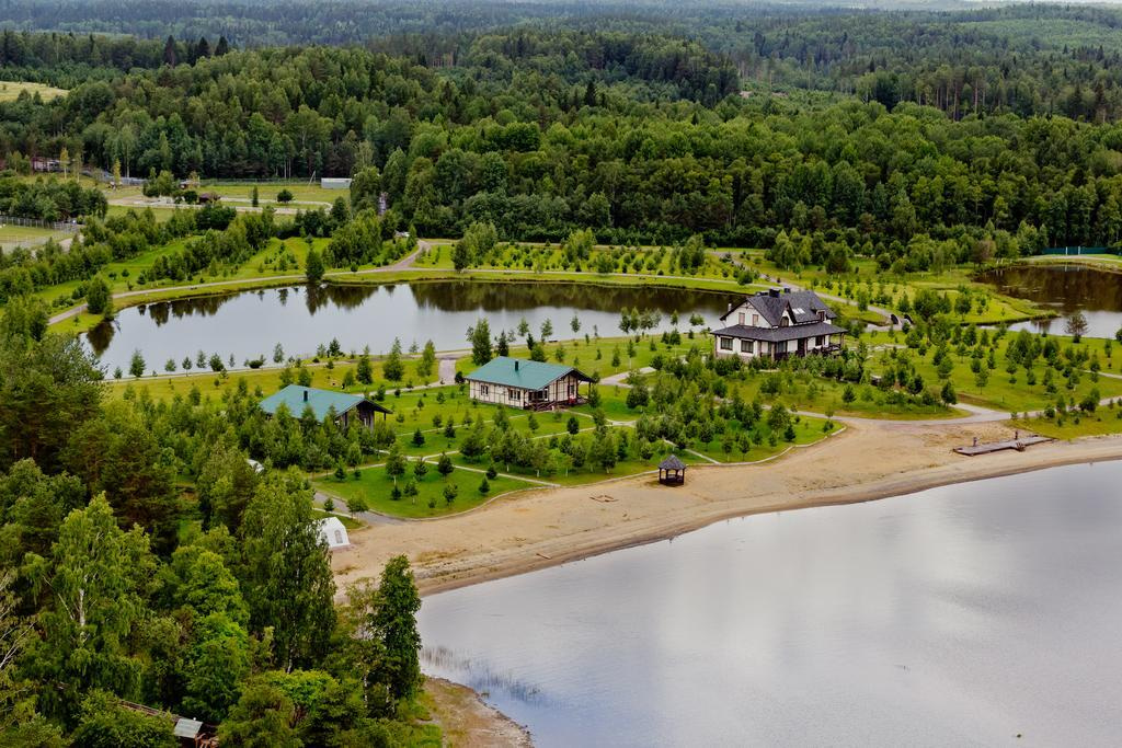 База отдыха «Черные Камни» Карелия