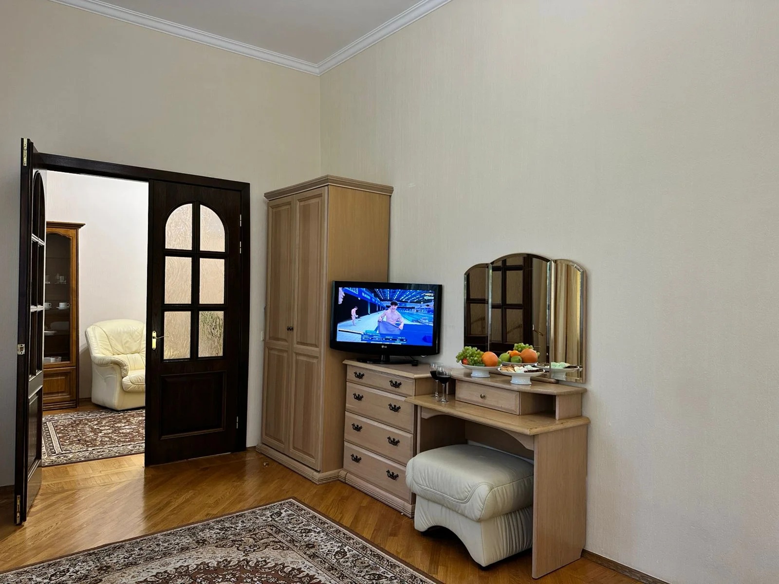 Делюкс, корпус Главный