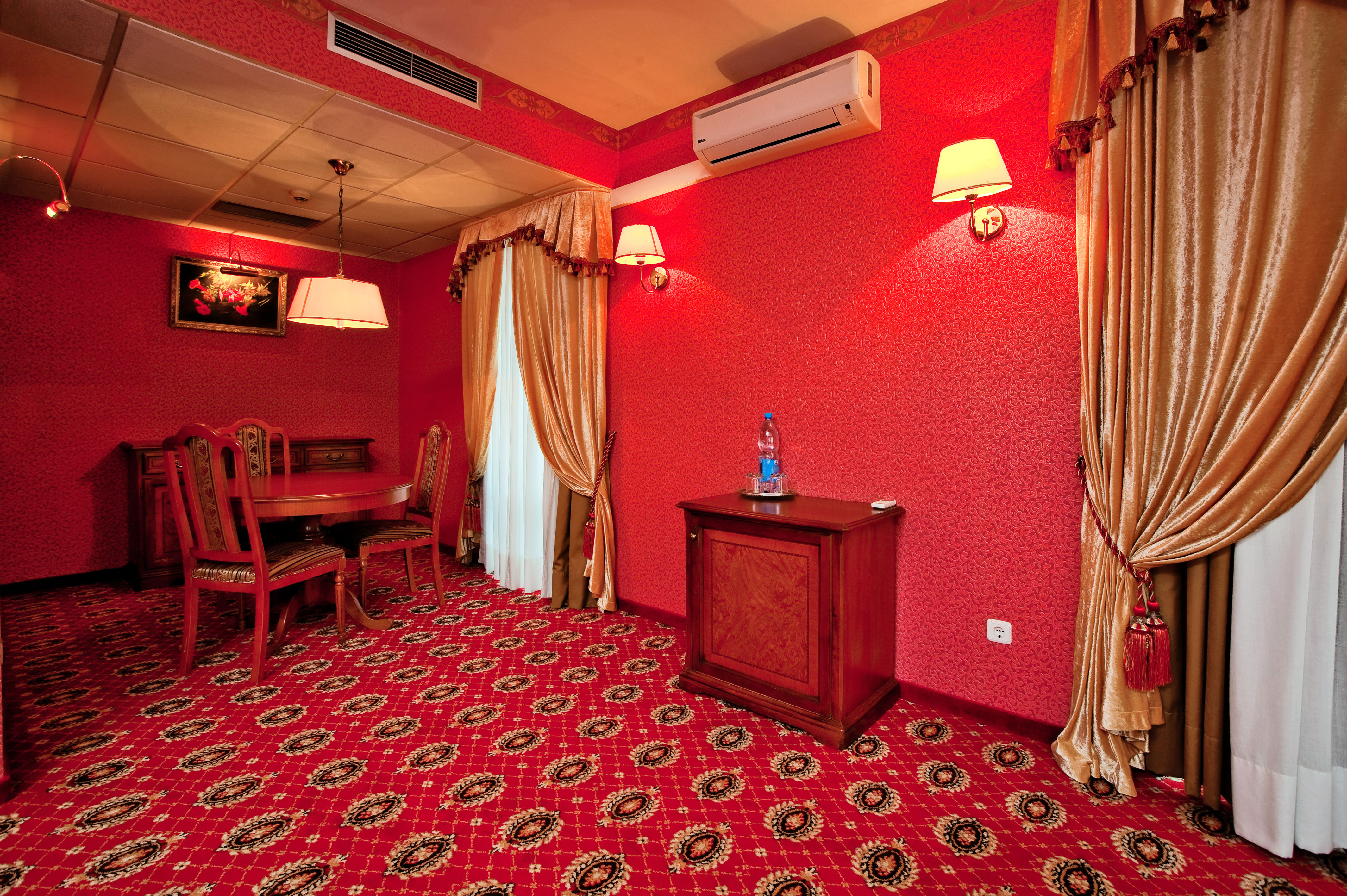 Посмотреть в галерее Люкс 2-местный 2-комнатный, корпус 2