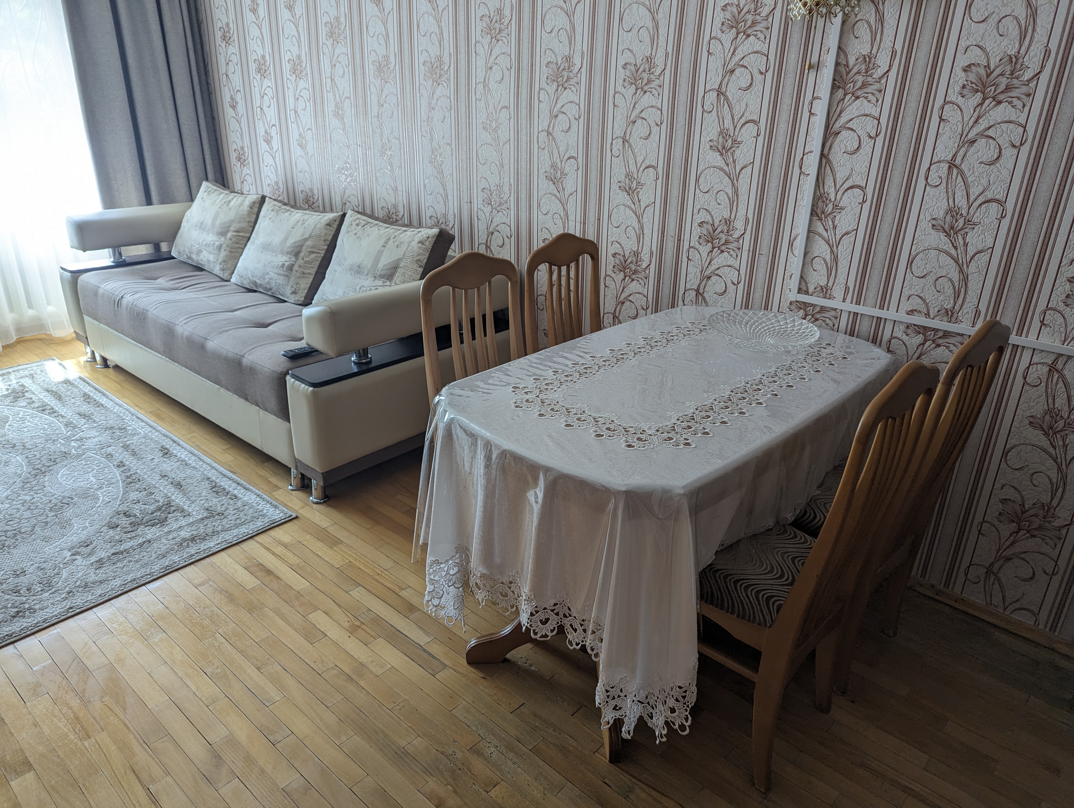 Посмотреть в галерее Люкс 2-местный 2-комнатный люкс